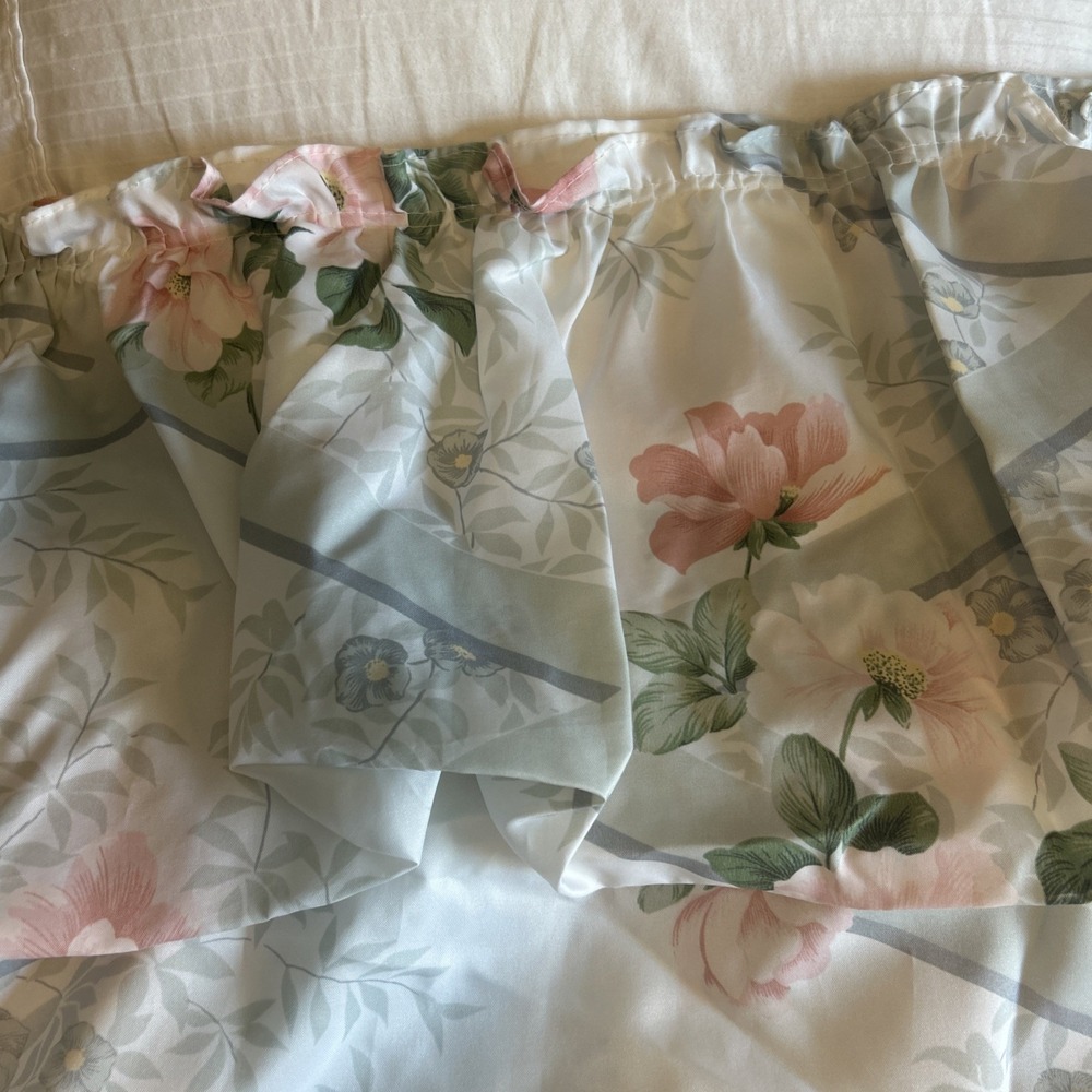 Cottagecore Vtg Springs Home Ruffled Shower Curtain Floral USA Made 66X67 - Picture 2 of 7